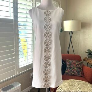 Jessica Howard White Dress with Tan Accents
